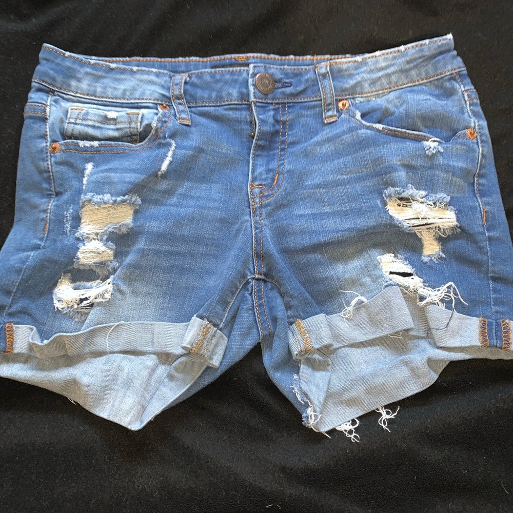 Aeropostale ripped shorts